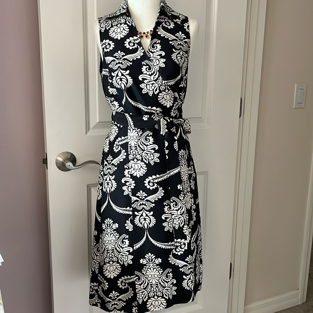 Ann Taylor Floral Black and Ecru Silk Dress Size 2